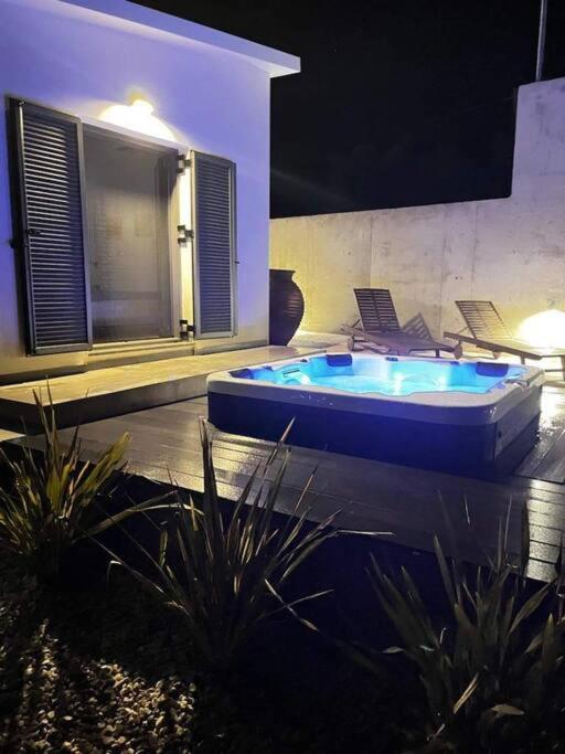 Ek Ornelakis, Luxury Country House With Jacuzzi Khania Eksteriør bilde