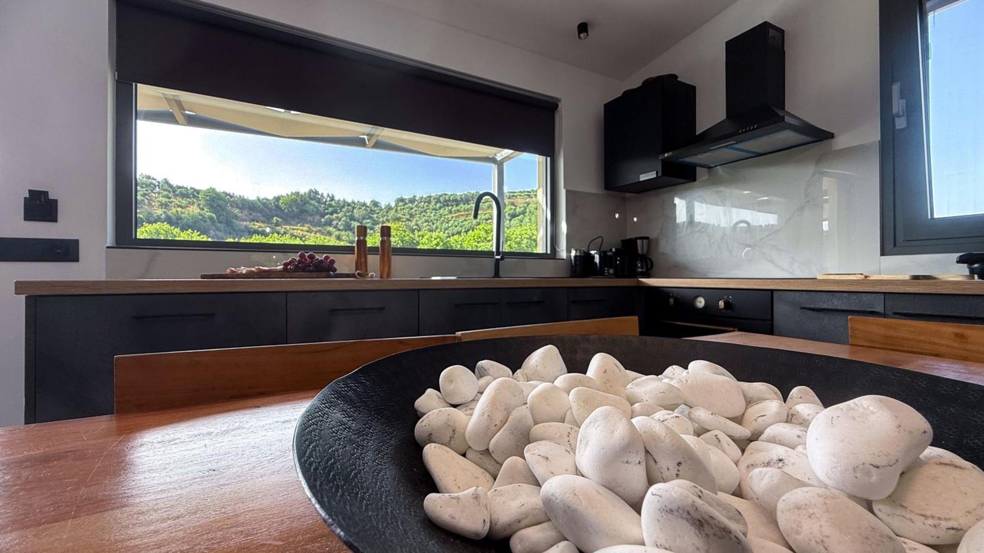 Ek Ornelakis, Luxury Country House With Jacuzzi Khania Eksteriør bilde